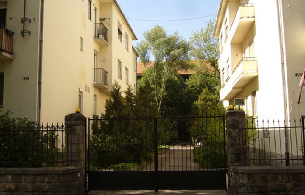 Home Away Apartment Budapesta Cameră foto